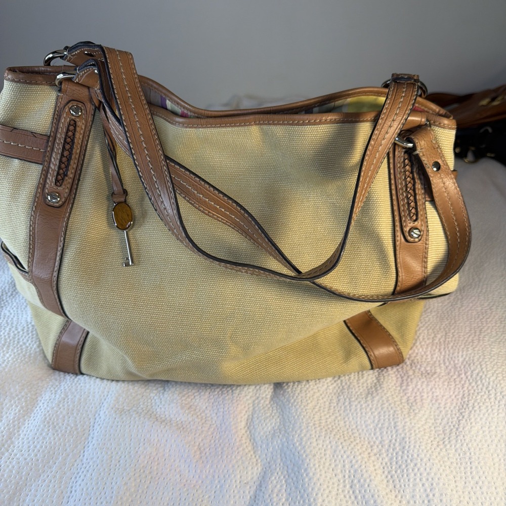 Fossil Modern Vintage Straw & Tan Leather Trim Woven Handles Tote Shoulder Bag